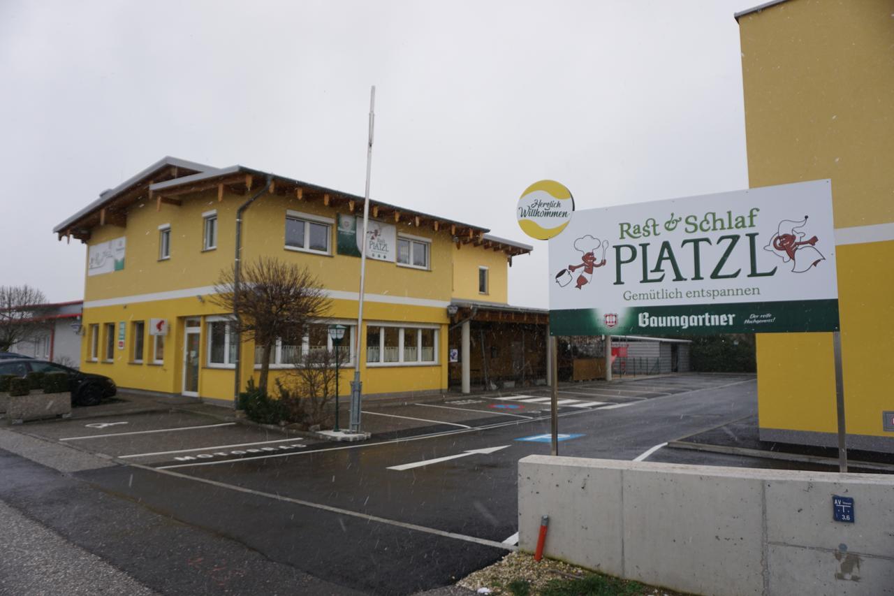 Schlafplatzl Hotel Marchtrenk Eksteriør billede
